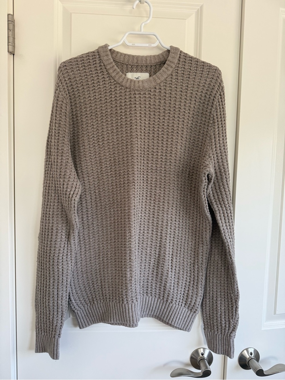 Hollister Men’s Taupe Waffle-Knit Crewneck Sweater